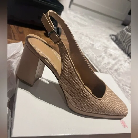 Russell & Bromley 'Impulse' Slingback Pump in Natural Raffia- ASO Kate Middleton - Picture 4 of 9